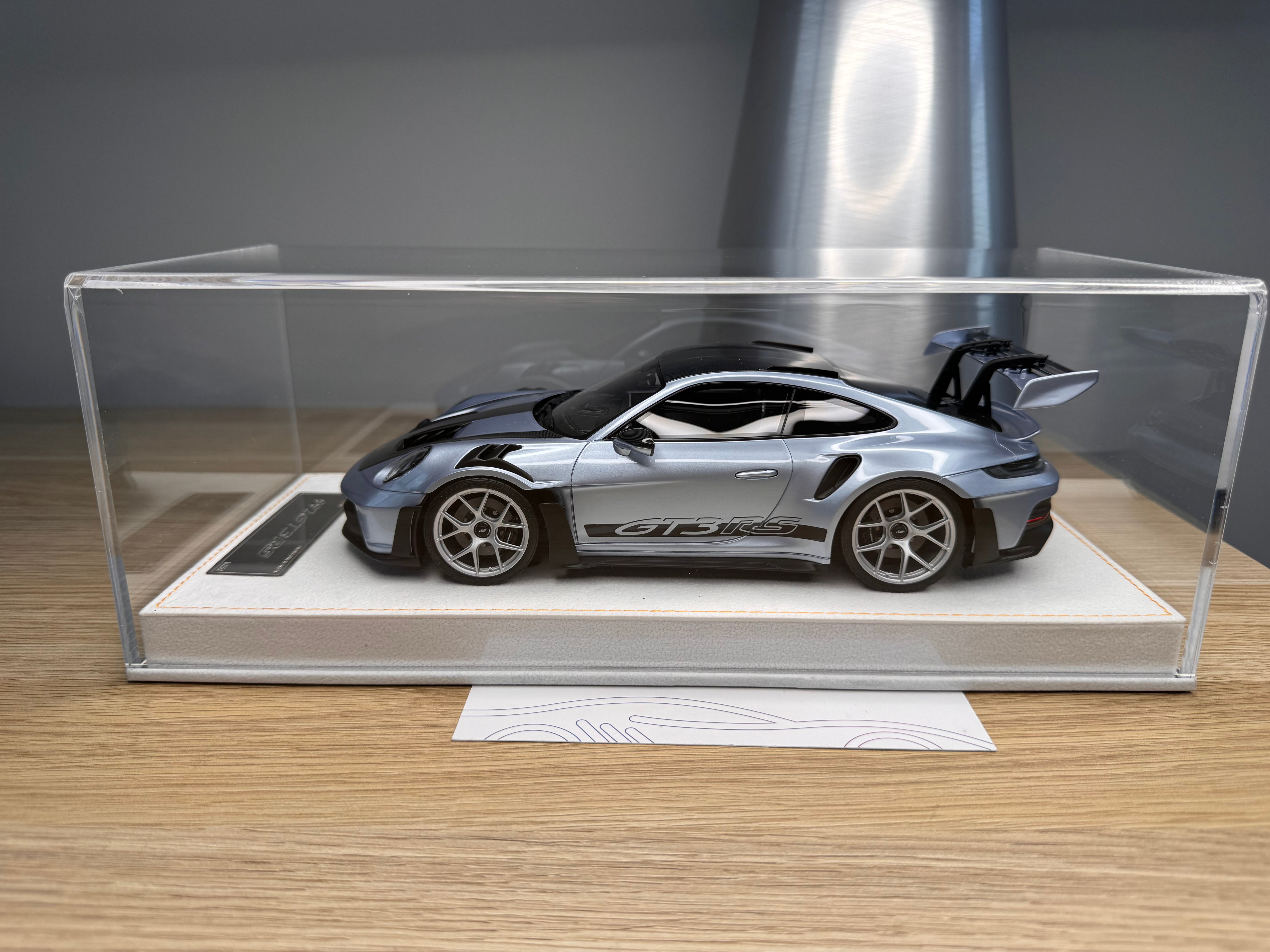 Porsche 911 992 GT3RS - Ice Blue - 1:18