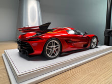 Load image into Gallery viewer, Koenigsegg Jesko PMC Special Project - Candy Apple Red - 1:18
