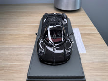 Load image into Gallery viewer, Pagani Utopia - carbon - 1:18
