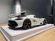 Load image into Gallery viewer, Koenigsegg Jesko PMC Special Project - Crystal White - 1:18
