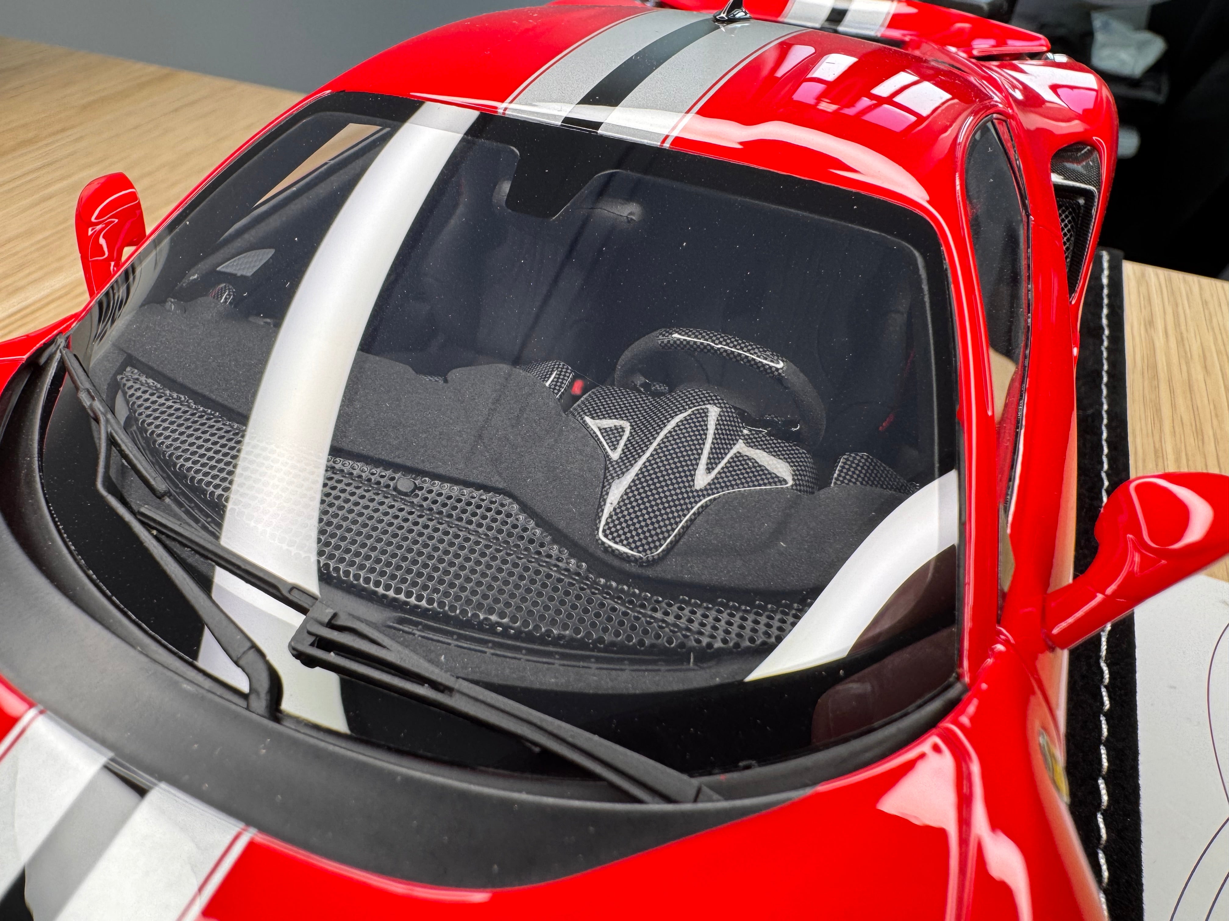 Ferrari 488 Pista - Rosso Corsa - 1:18