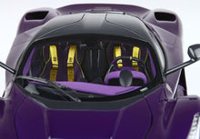 Load image into Gallery viewer, Ferrari LaFerrari - Dubai purple Viola Vio OPEN PARTS - 1:18
