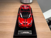 Load image into Gallery viewer, Ferrari 458 Speciale Aperta - Rosso Efesto - 1:18
