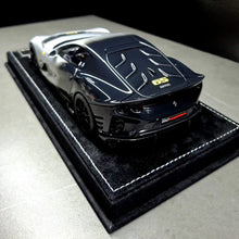 Load image into Gallery viewer, Ferrari 812 Competizione - Grigio Titanio &amp; Nero Daytona - 1:18
