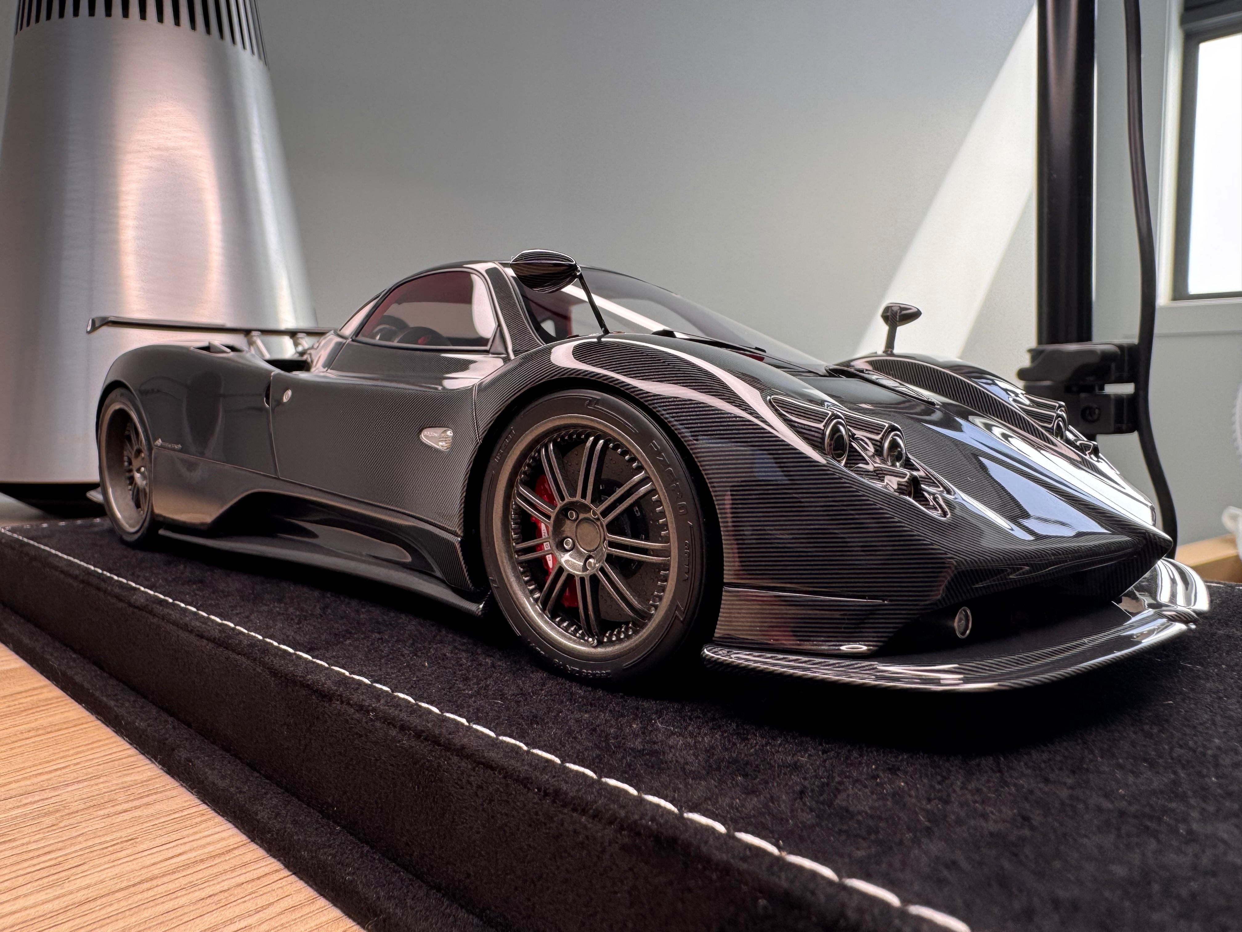 Pagani Zonda F hard top - Black Carbon - 1:18