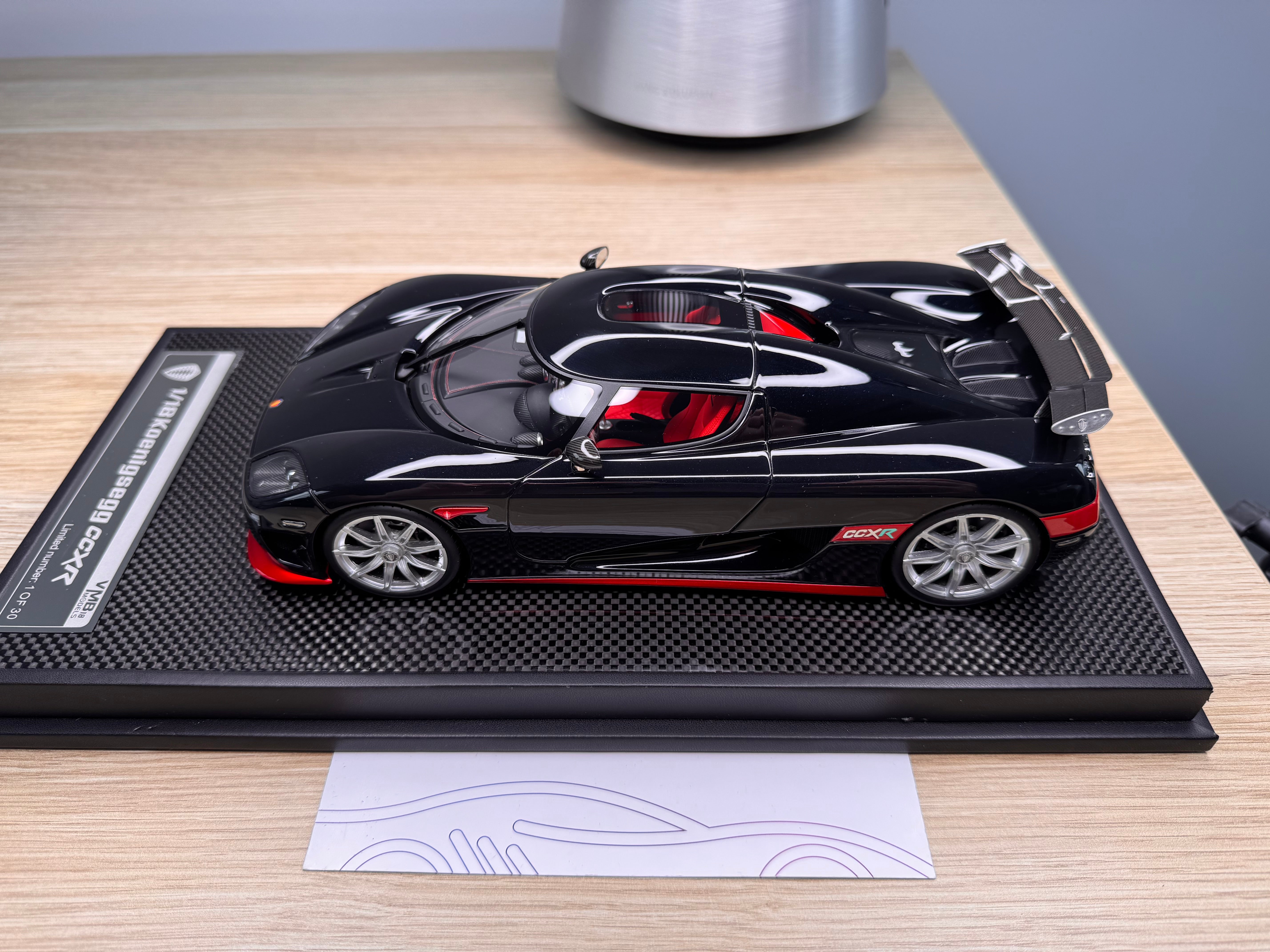 Koenigsegg CCXR - Gloss Black - 1:18