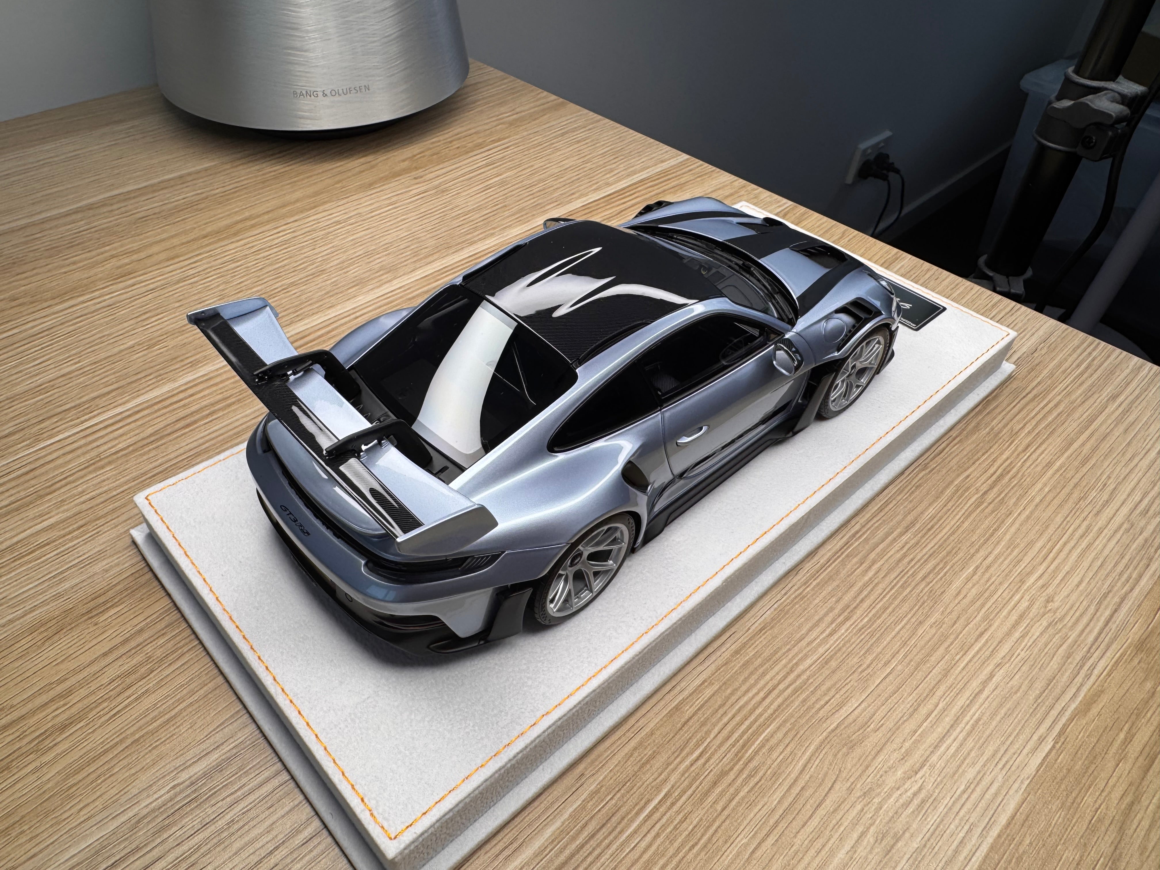 Porsche 911 992 GT3RS - Ice Blue - 1:18