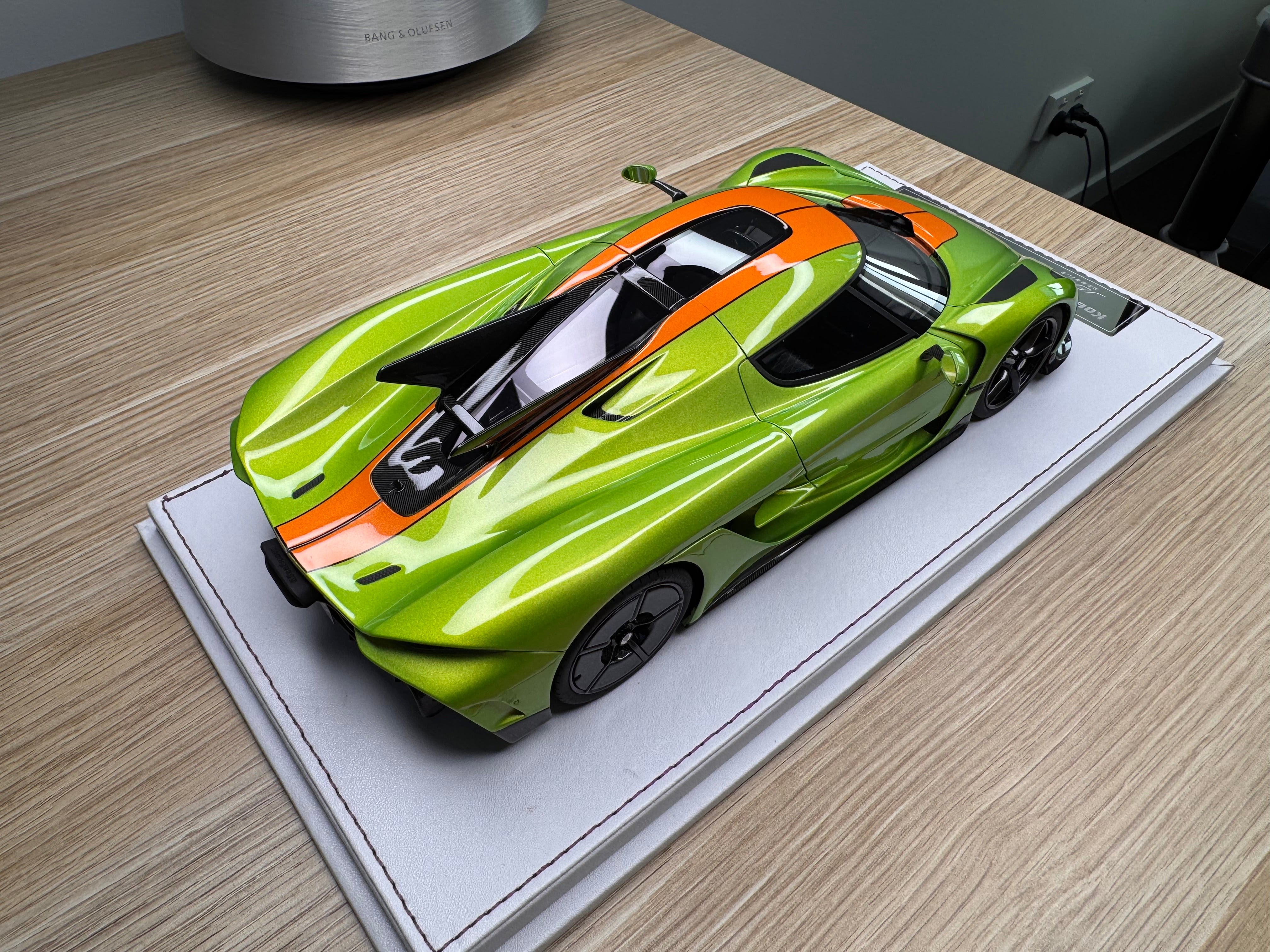 Koenigsegg Jesko Absolut 7373 PMC Special Project - Jesko Green - 1:18