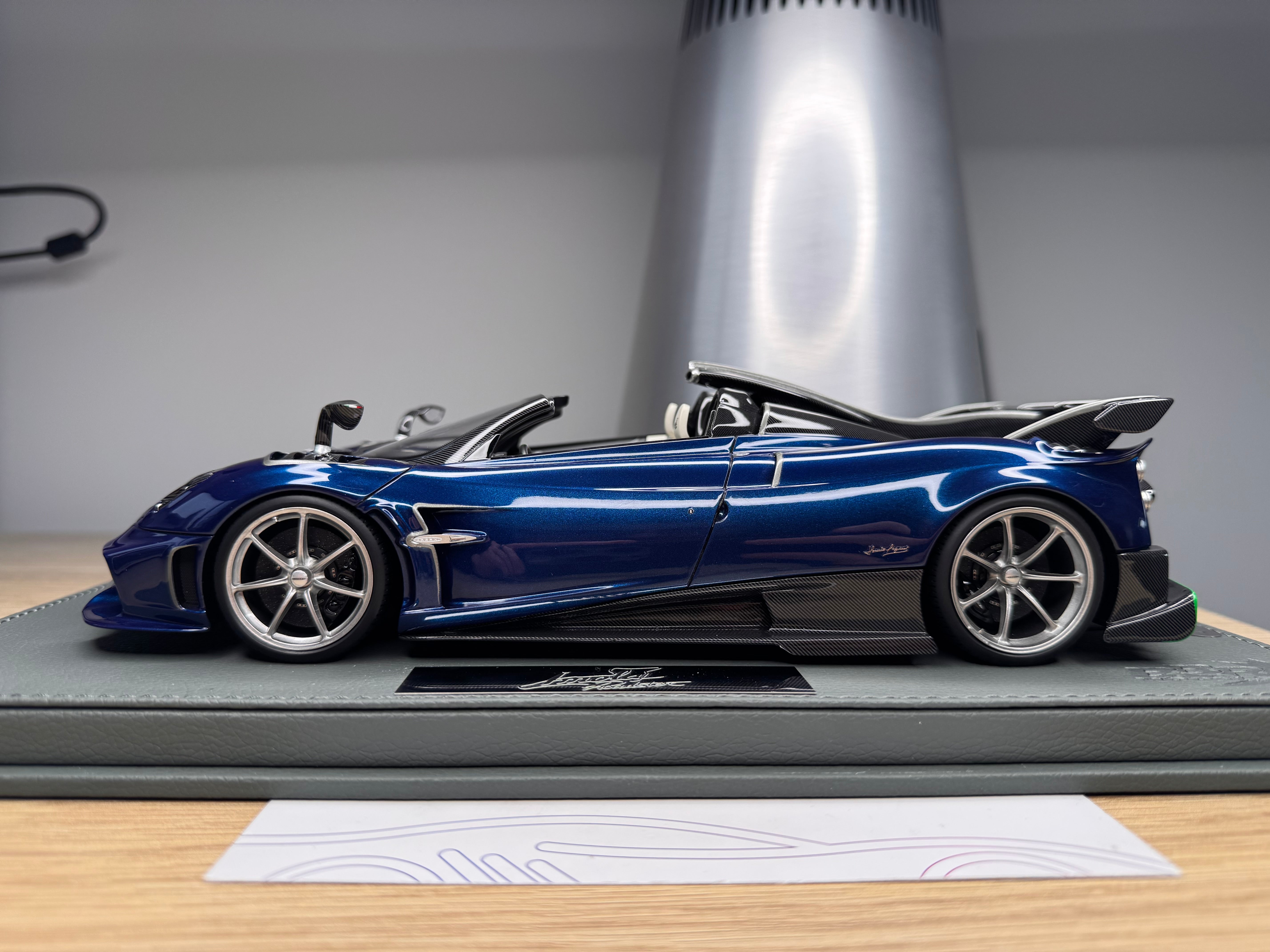 Pagani Imola Roadster - Dark Blue - 1:18