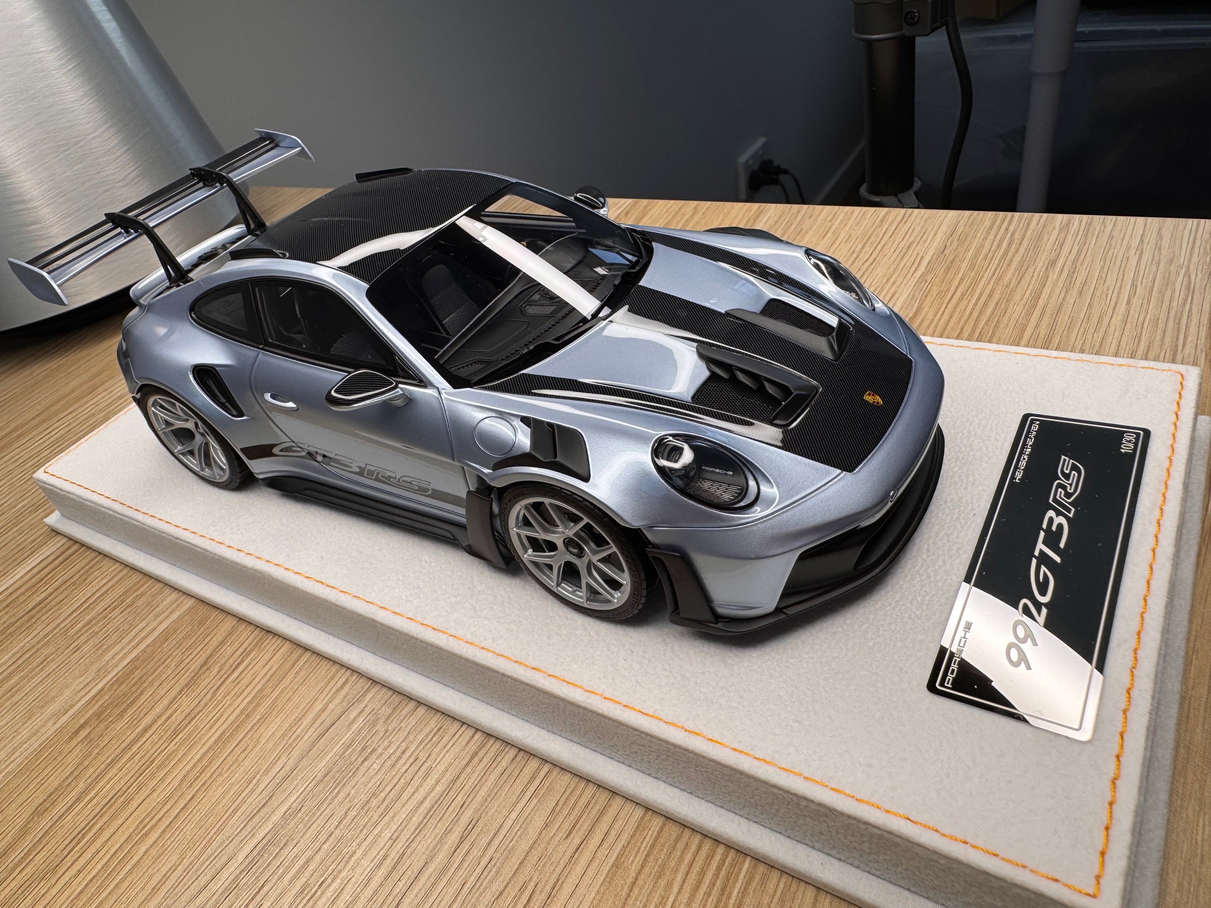 Porsche 911 992 GT3RS - Ice Blue - 1:18