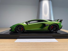 Load image into Gallery viewer, Lamborghini Aventador SVJ - Matte Green Pearl - 1:18
