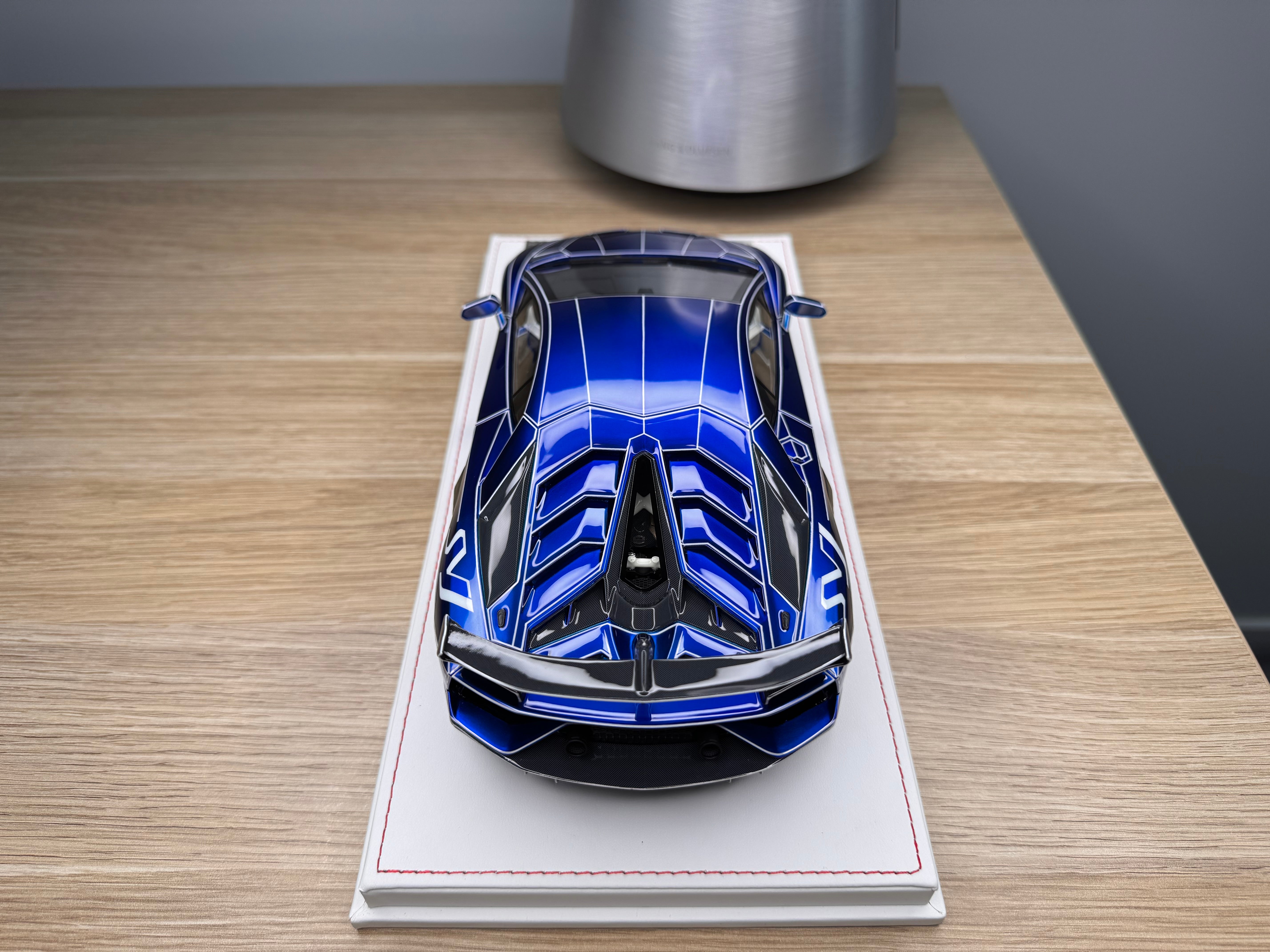 Lamborghini Aventador SVJ - Blue Luminous - 1:18