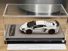 Load image into Gallery viewer, Lamborghini Aventador SV - Gloss White / Black Stripes - 1:43
