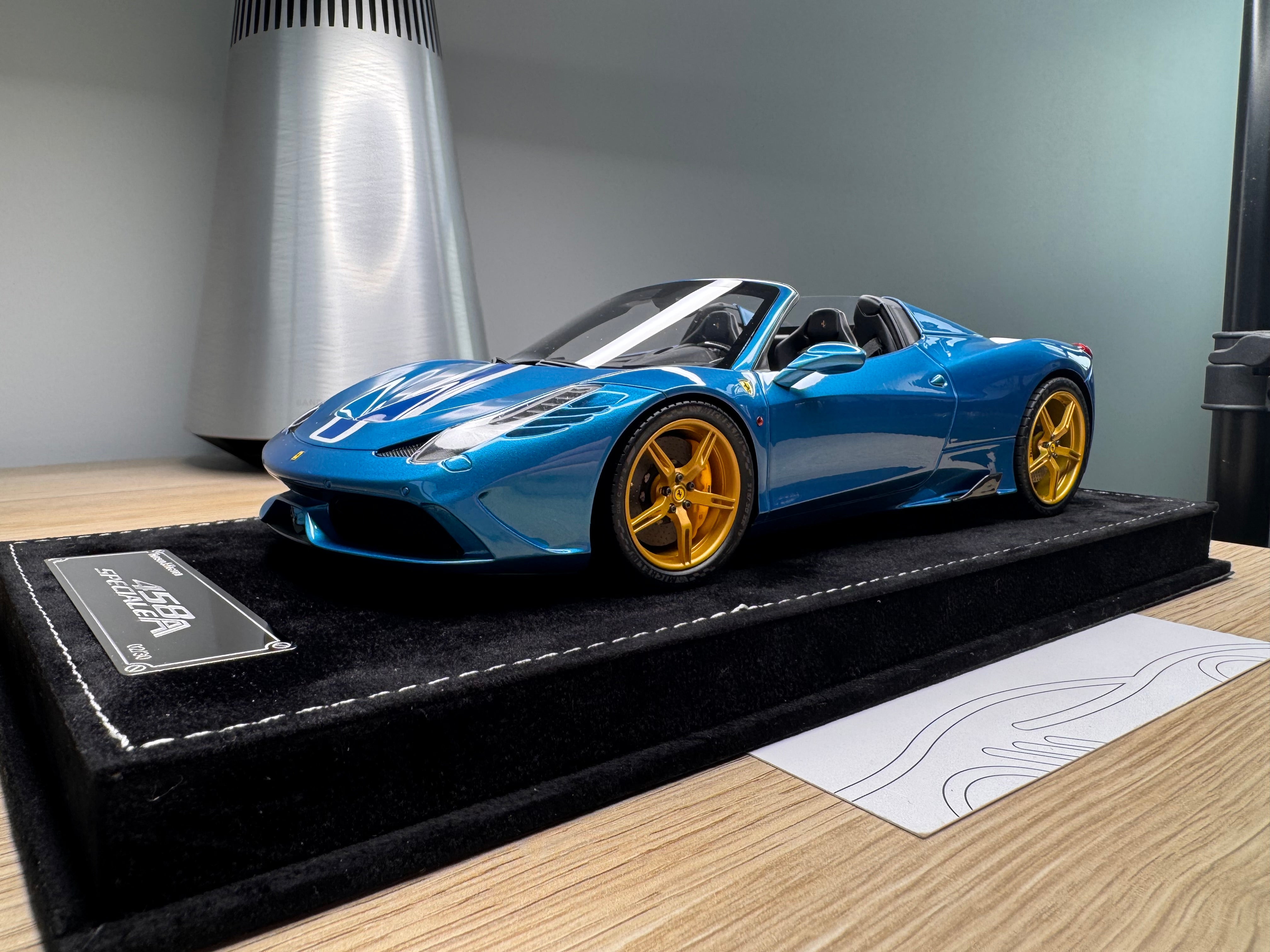 Ferrari 458 Speciale Aperta - Artemis Green / Blue - 1:18