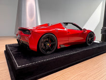 Load image into Gallery viewer, Ferrari 458 Speciale Aperta - Rosso Efesto - 1:18
