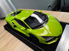 Load image into Gallery viewer, Lamborghini Revuelto - Verde Ithaca - 1:18

