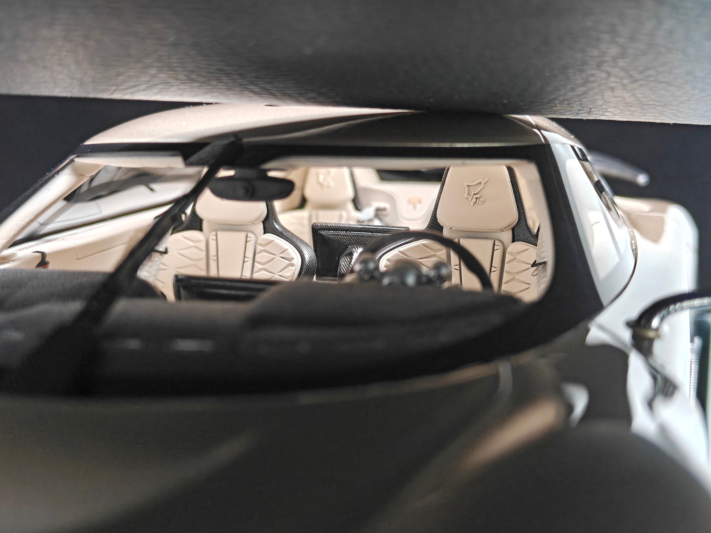 Koenigsegg Gemera - Champagne Gold - 1:18