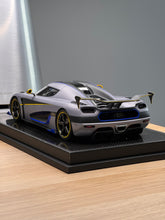 Load image into Gallery viewer, Koenigsegg Agera Prototype - 1:18
