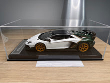 Load image into Gallery viewer, Lamborghini Aventador SVJ - Bianco Aether / Verde Hydra - 1:18
