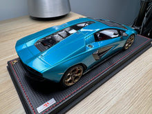 Load image into Gallery viewer, Lamborghini Countach LPI 800-4 - Blu Uranus LE49 - 1:18
