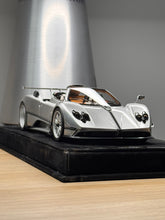 Load image into Gallery viewer, Pagani Zonda Cinque Roadster - Silver - 1:18
