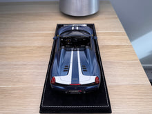 Load image into Gallery viewer, Ferrari 458 Speciale Aperta - Abu Dhabi Blue matte - 1:18
