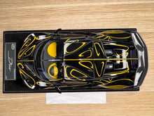Load image into Gallery viewer, Bugatti Divo - Black with Gold Stripes - 1:18
