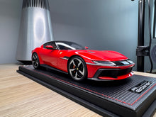 Load image into Gallery viewer, Ferrari 12 Cilindri - Rosso Corsa - 1:18
