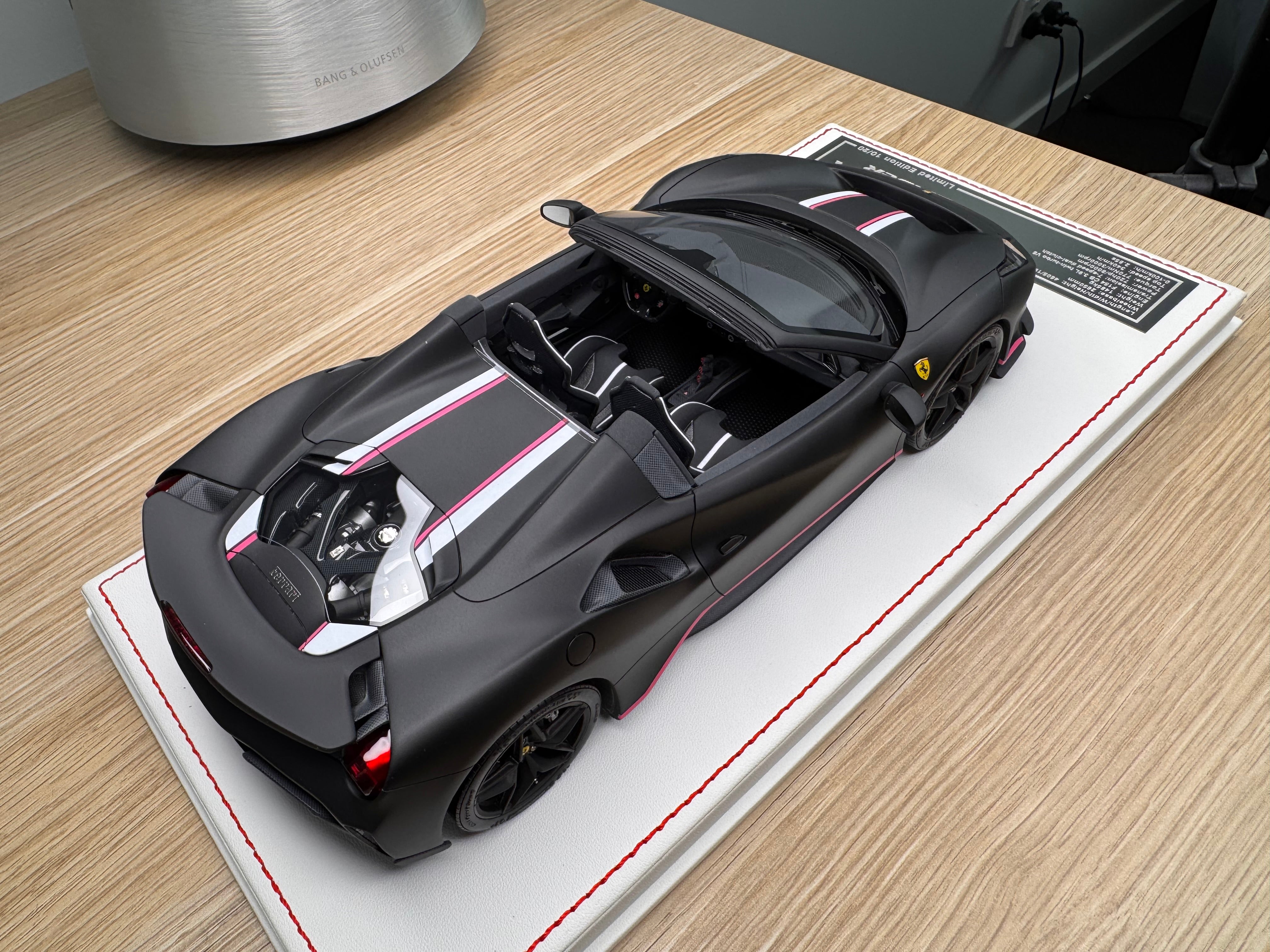 Ferrari 488 Pista Spider - Nero Opaco - 1:18