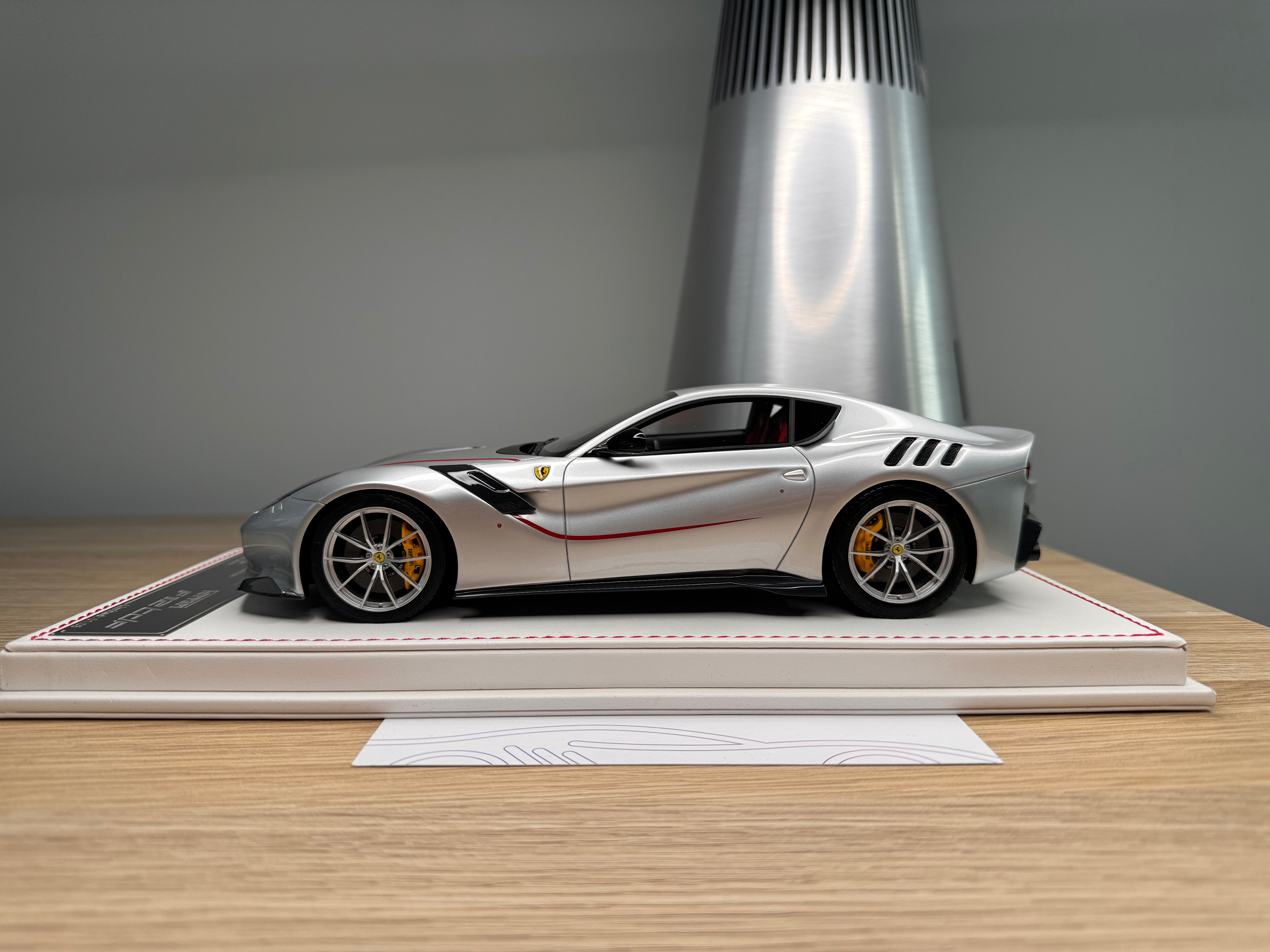 Ferrari F12tdf - Metallic Silver - 1:18