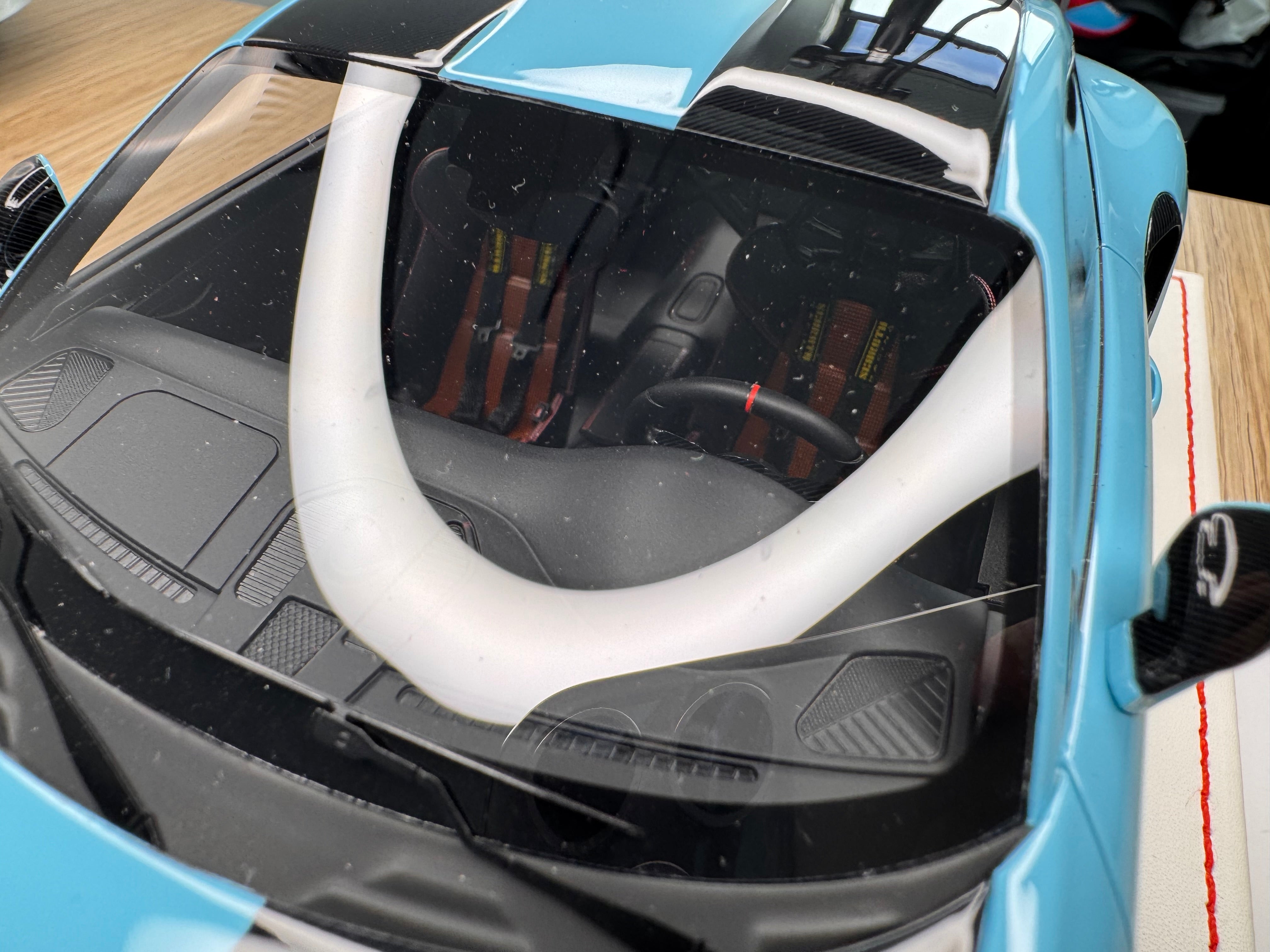 Porsche 911 GT2RSMR - Gulf Blue - 1:18