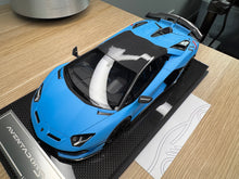 Load image into Gallery viewer, Lamborghini Aventador SVJ - Blu Seiler - 1:18
