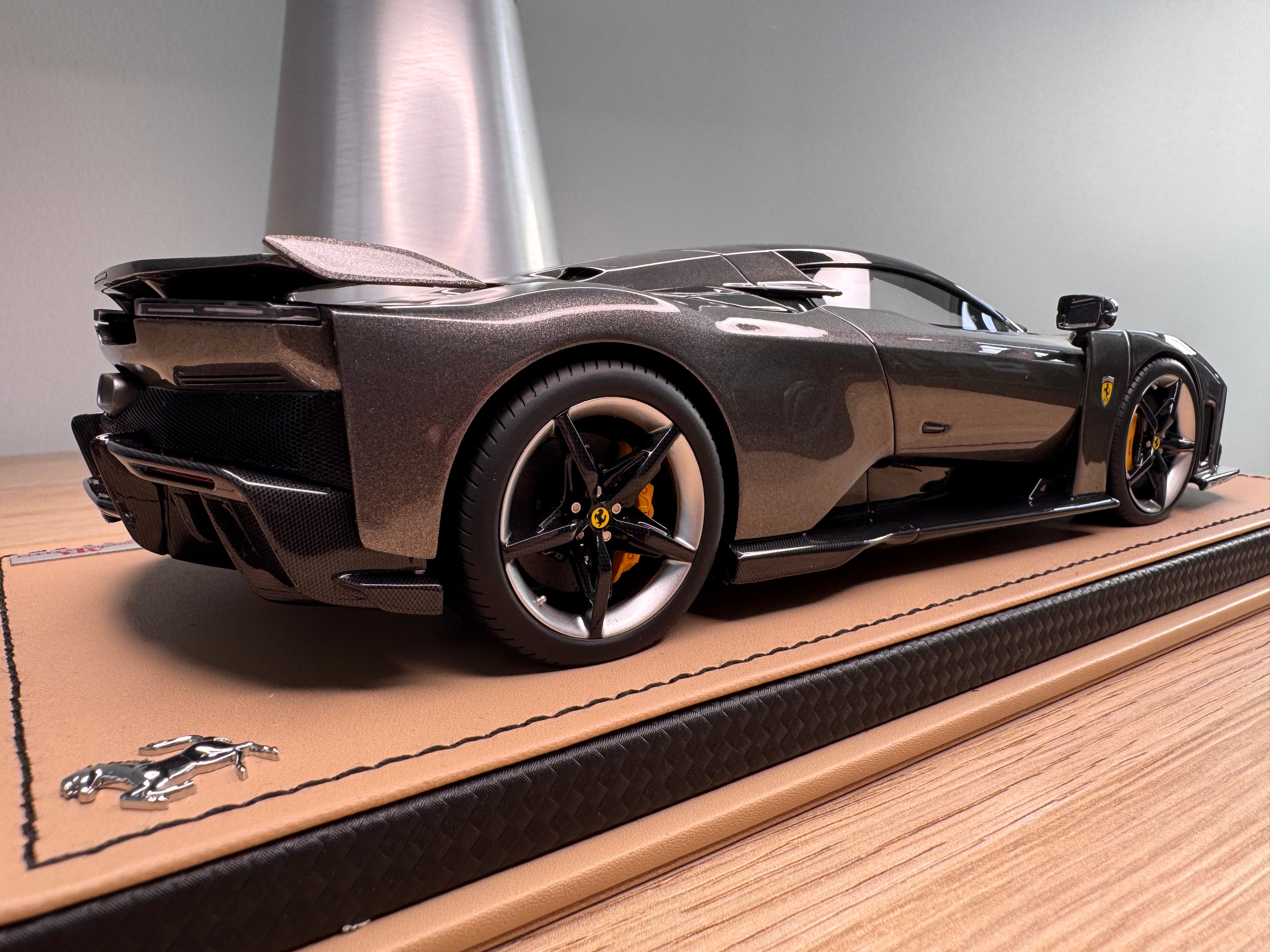 Ferrari F80 - Canna di Fucile LE49 - 1:18