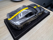 Load image into Gallery viewer, Ferrari 812 Competizione - Grigio Silverstone - 1:18
