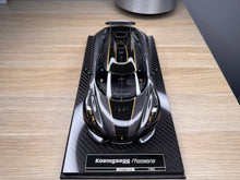 Load image into Gallery viewer, Koenigsegg Regera - Carbon Gold - 1:18

