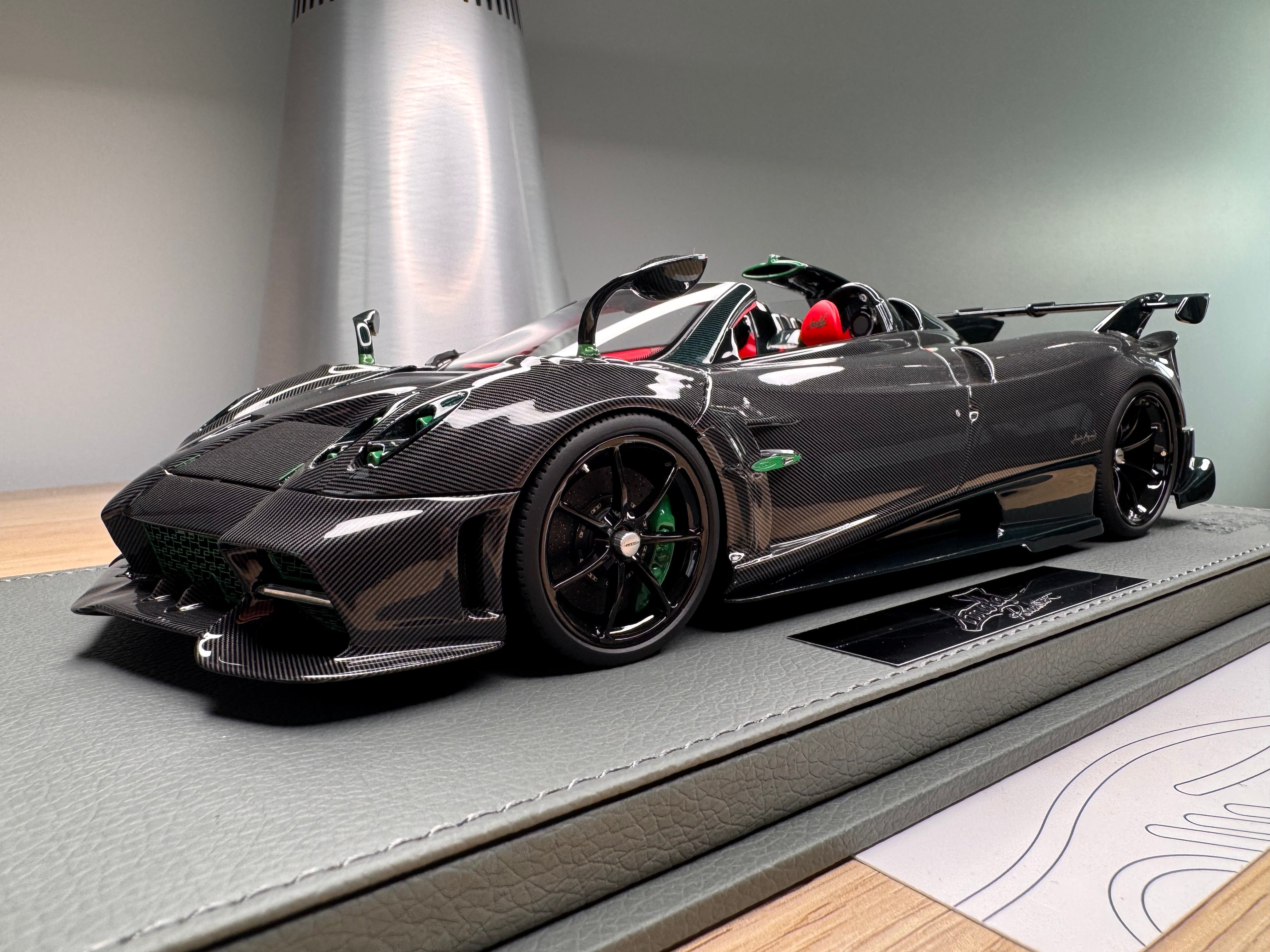 Pagani Imola Roadster - Gloss Carbon - 1:18