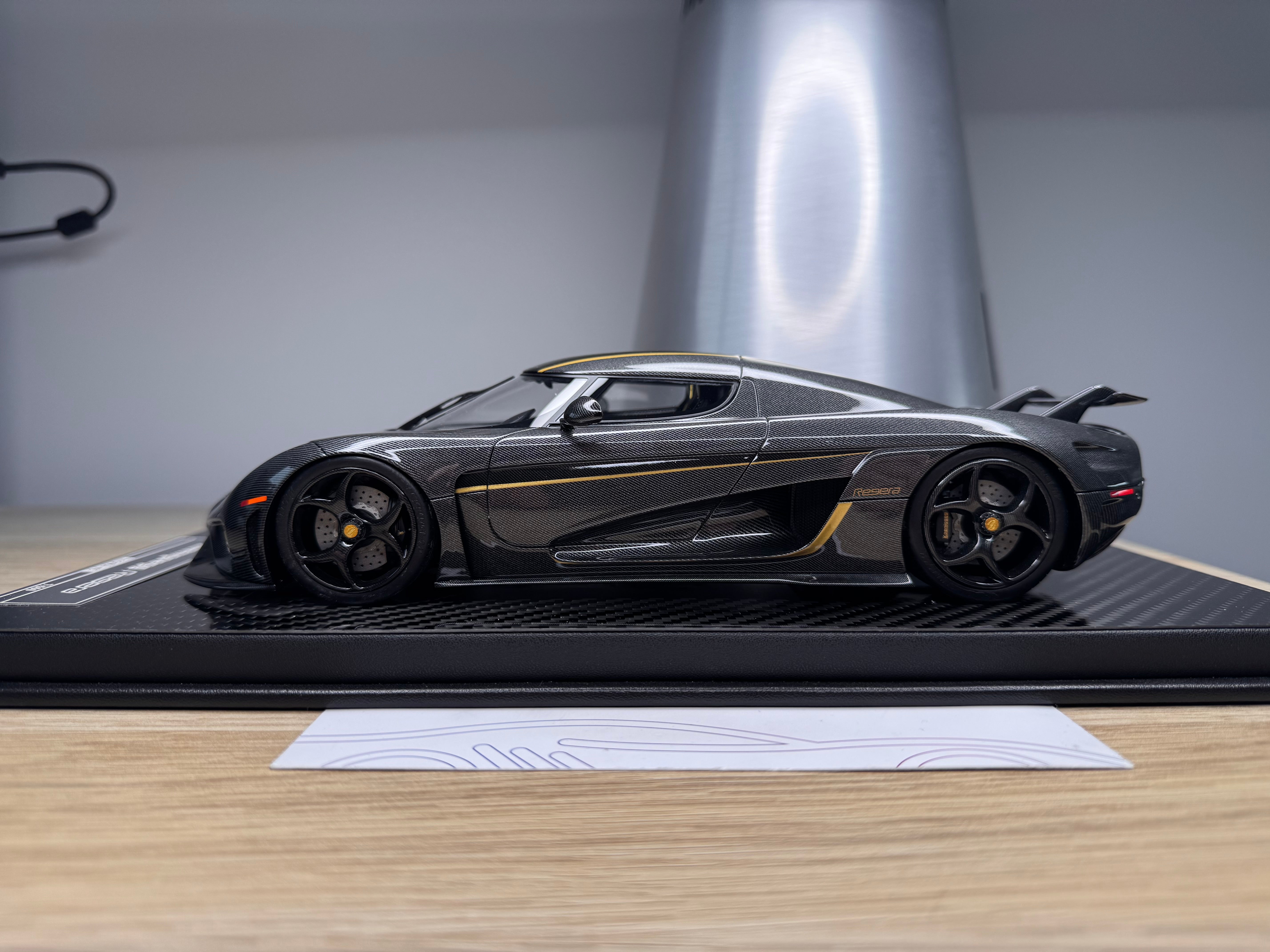 Koenigsegg Regera - Carbon Gold - 1:18