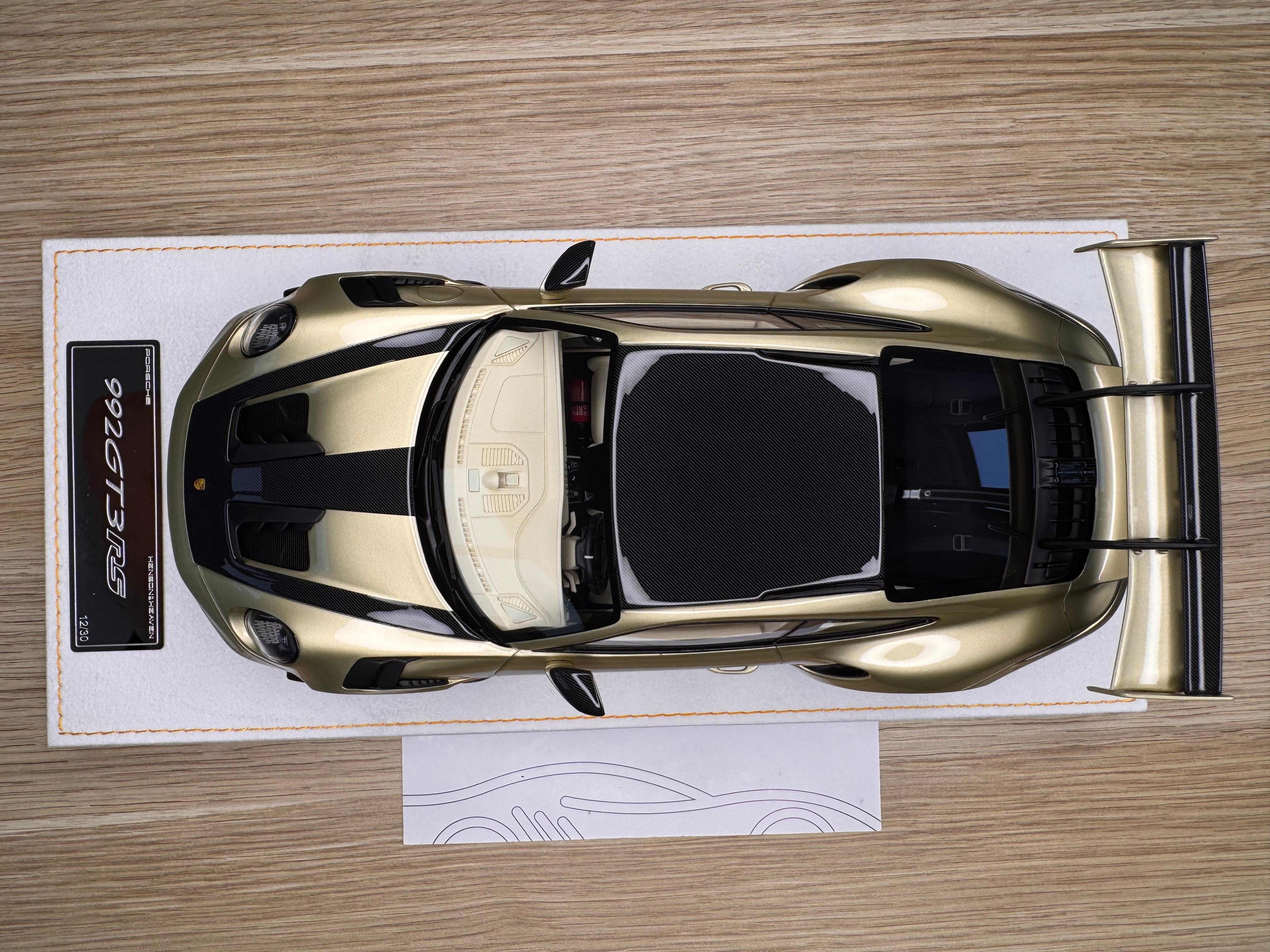 Porsche 911 992 GT3RS - Champagne Gold - 1:18