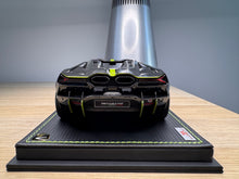 Load image into Gallery viewer, Lamborghini Revuelto - Grigio Telesto with Nero Noctis / Verde Scandal Livery - 1:18
