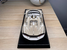Load image into Gallery viewer, Bugatti Mistral - La Perle Rare - 1:18
