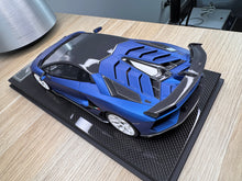 Load image into Gallery viewer, Lamborghini Aventador SVJ - Blu Emera - 1:18
