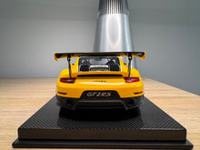 Load image into Gallery viewer, Porsche 911 GT2RS - Racing Yellow - 1:18
