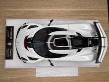 Load image into Gallery viewer, Koenigsegg Jesko PMC Special Project - Crystal White - 1:18
