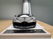 Load image into Gallery viewer, Bugatti Divo - titanium silver / Blancpain (matte) - 1:18
