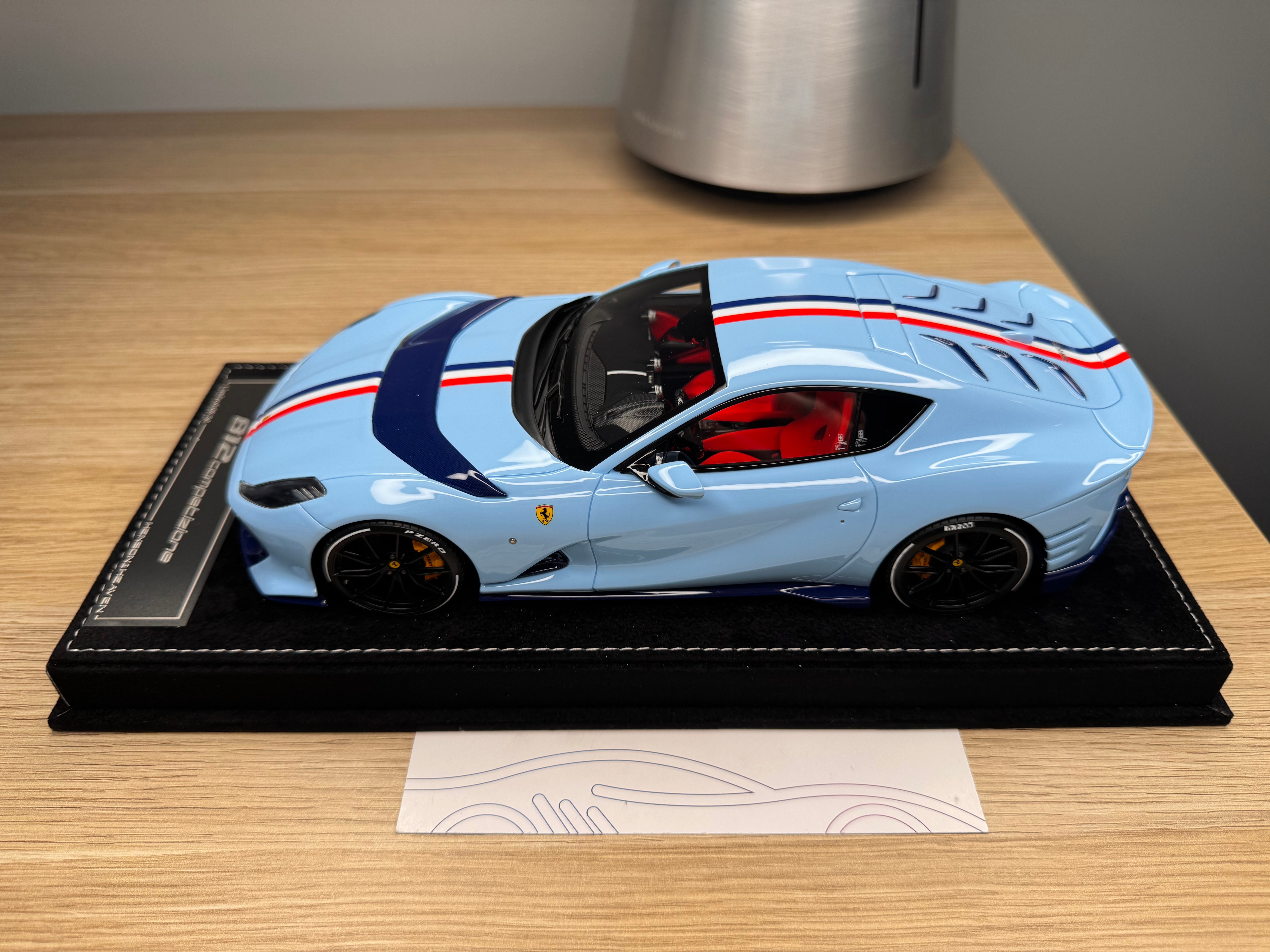 Ferrari 812 Competizione - Azzurro La Plata - 1:18