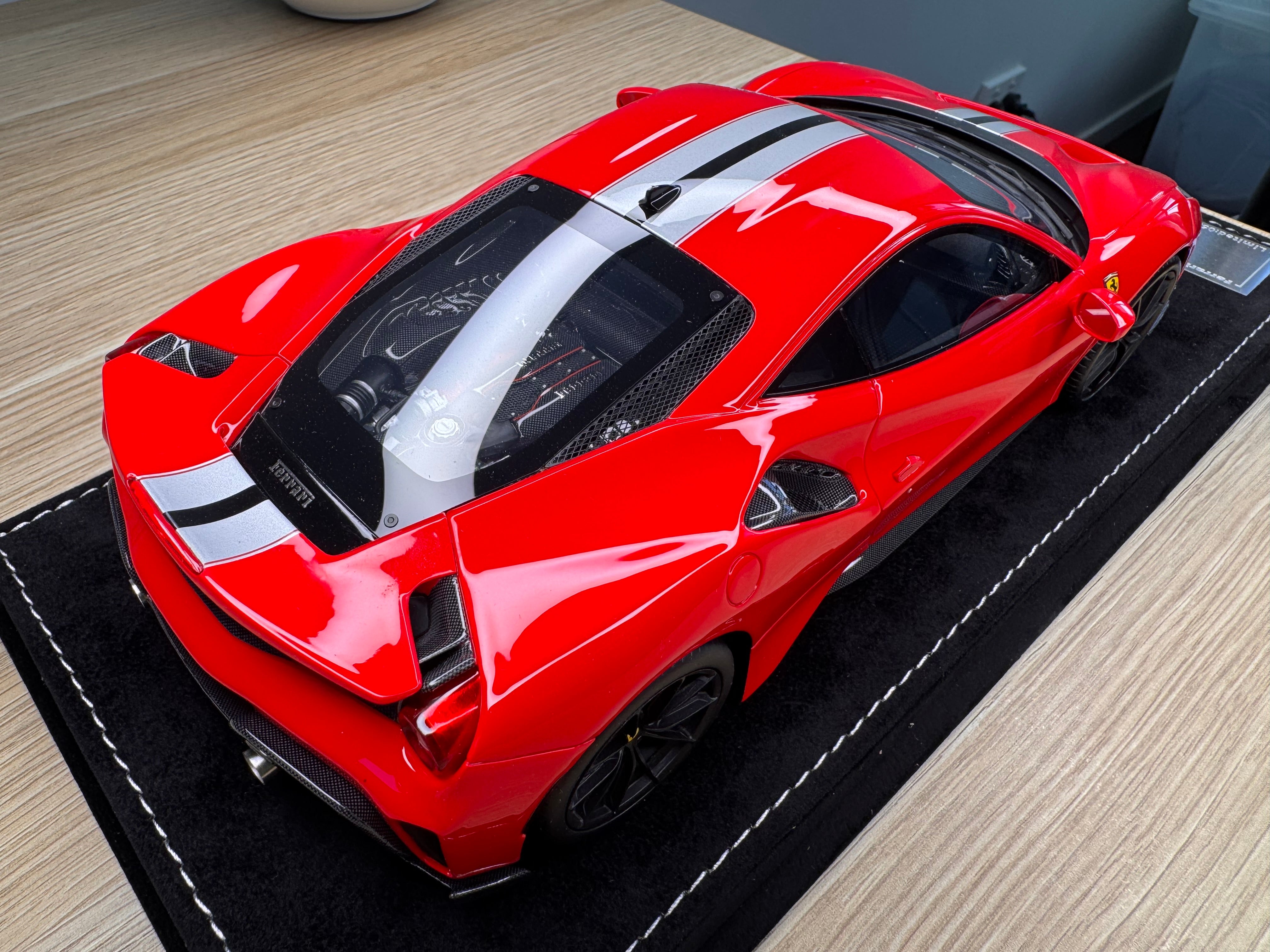 Ferrari 488 Pista - Rosso Corsa - 1:18