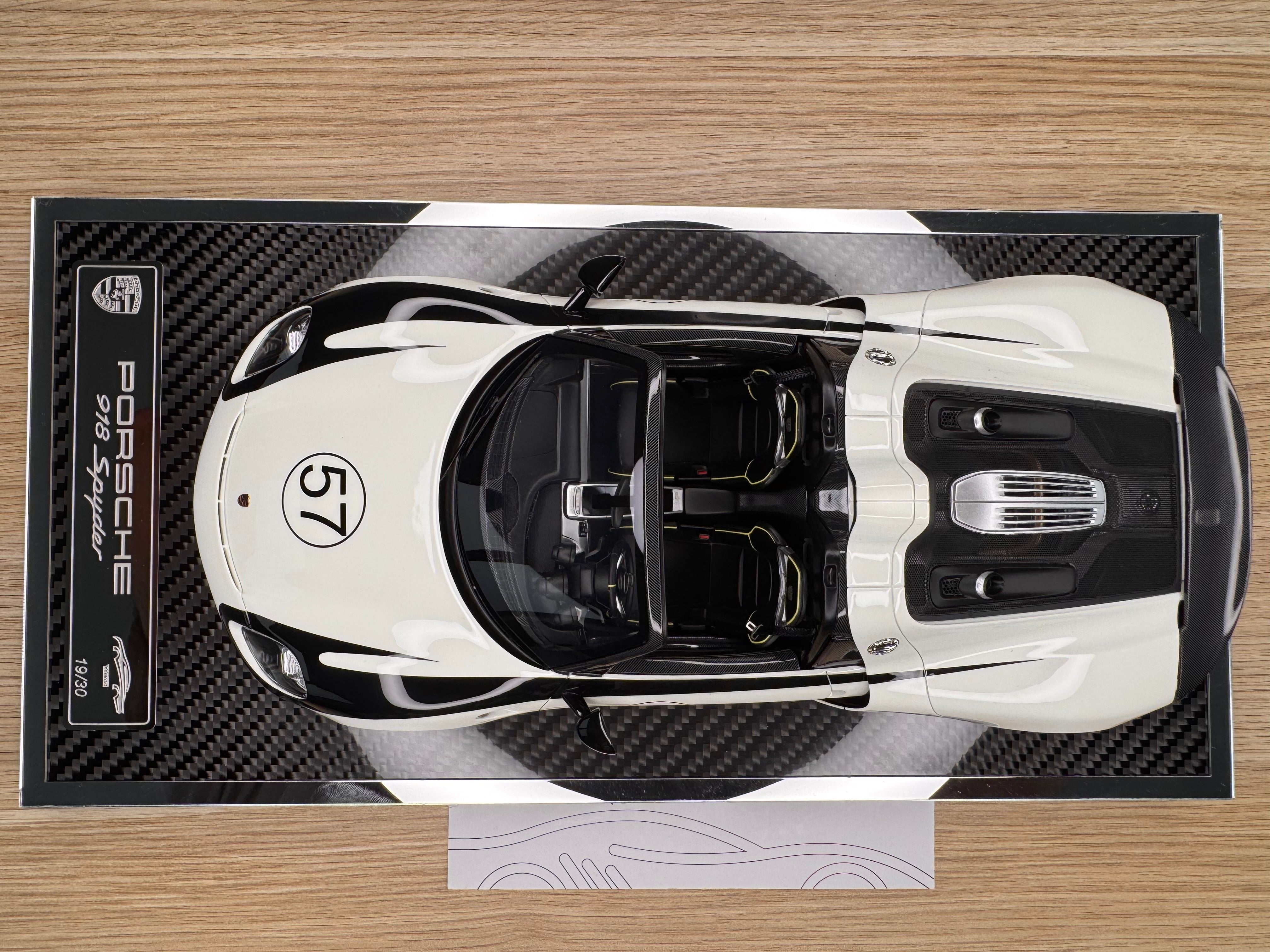 Porsche 918 Spyder - Luminous Green number 57 - 1:18