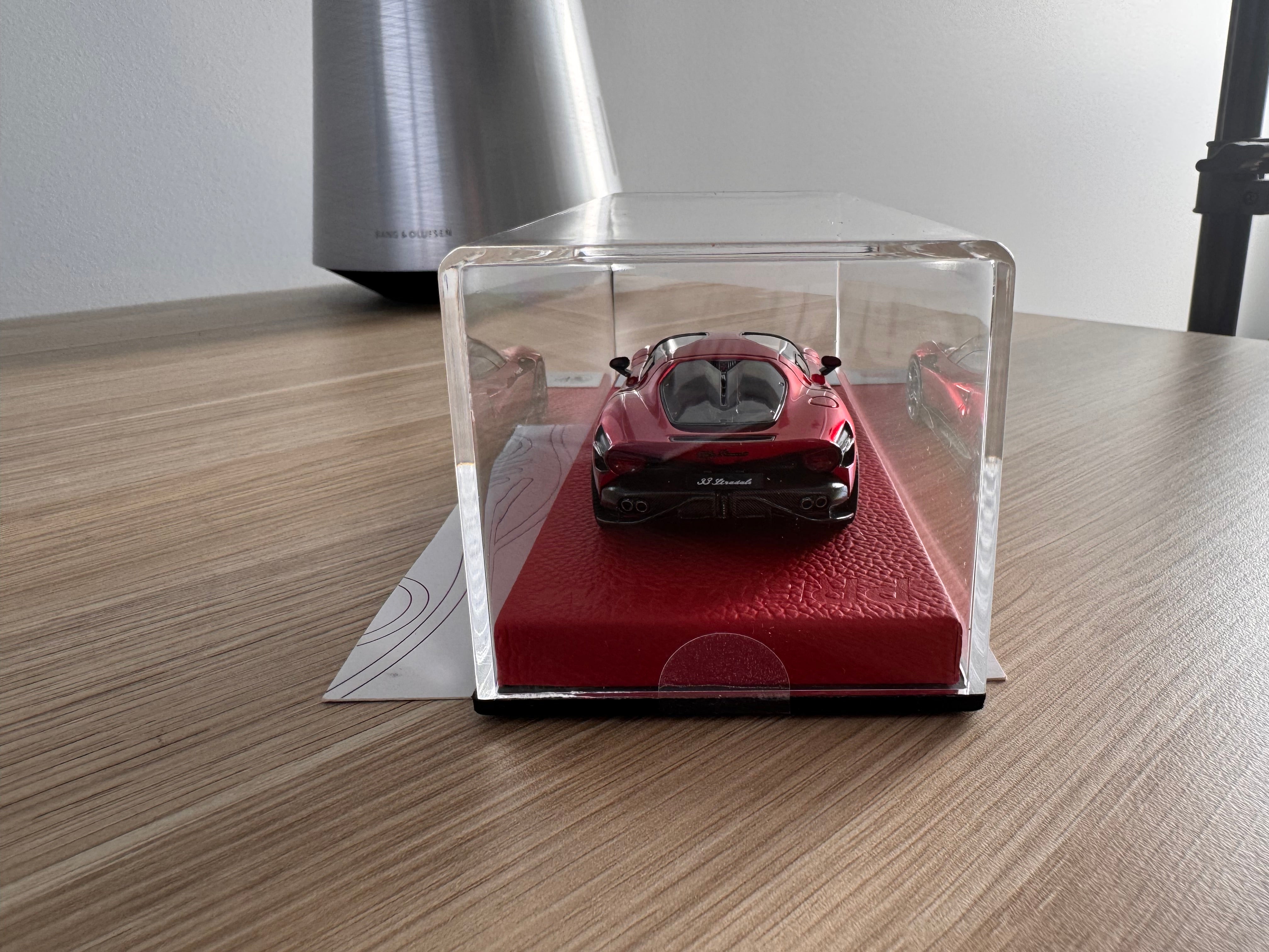 Alfa Romeo 33 Stradale - Red Villa D'Este - 1:43