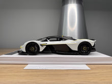 Load image into Gallery viewer, Aston Martin Valkyrie PMC Special Project - pearl white - 1:18
