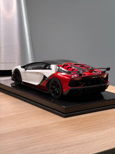 Load image into Gallery viewer, Lamborghini Aventador SVJ - Pearl White / Rosso Khonsu - 1:18
